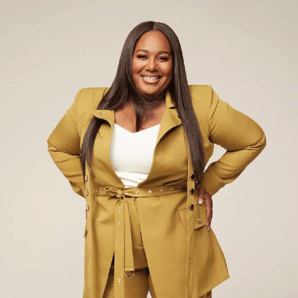 Naomi Raine Sings Live in a Recent Album